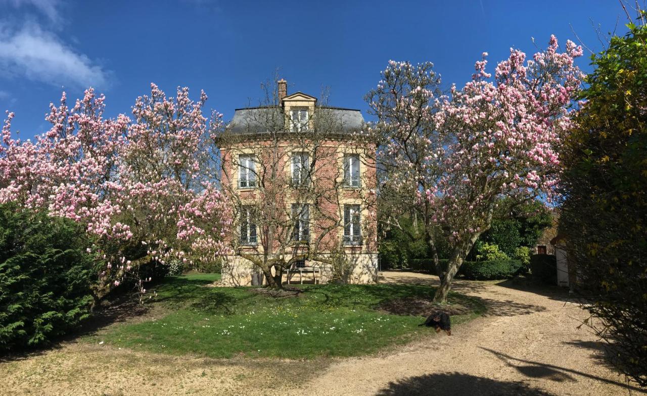 L'Atelier Des Magnolias Panzió Aumont-en-Halatte Kültér fotó